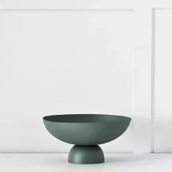 Surrey Pedestal Bowl